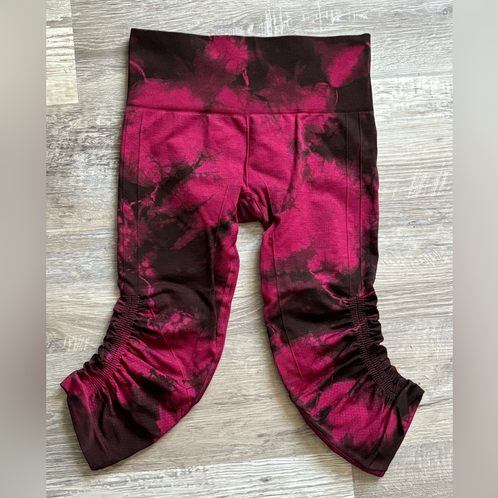 Lululemon Ebb to Flow Tye Dye Leggings Sz.4